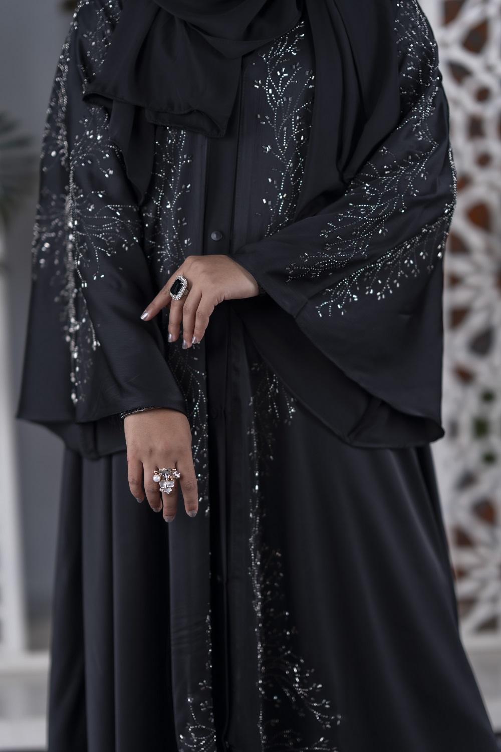 luxurious Zafran abaya Black